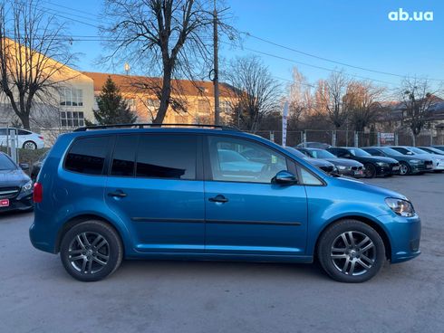 Volkswagen Touran 2014 синий - фото 17