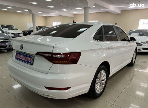 Volkswagen Jetta 2018 белый - фото 15