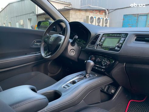 Honda HR-V 2018 черный - фото 23