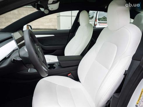 Tesla Model 3 2023 - фото 10