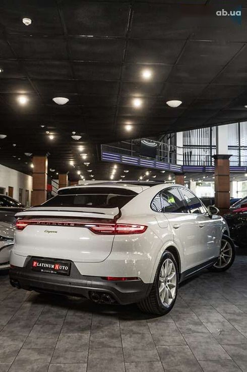 Porsche Cayenne Coupe 2023 - фото 10