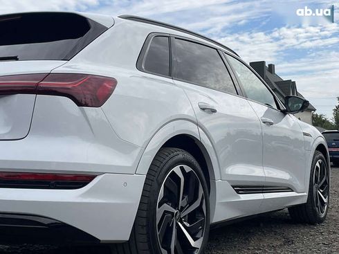 Audi E-Tron 2022 - фото 13