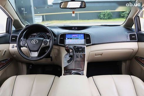Toyota Venza 2013 - фото 15