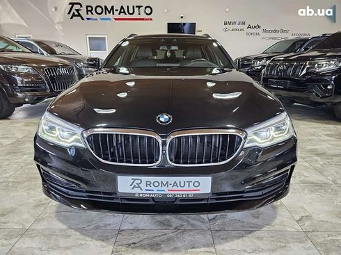 BMW 5 серия 2017 - фото 17