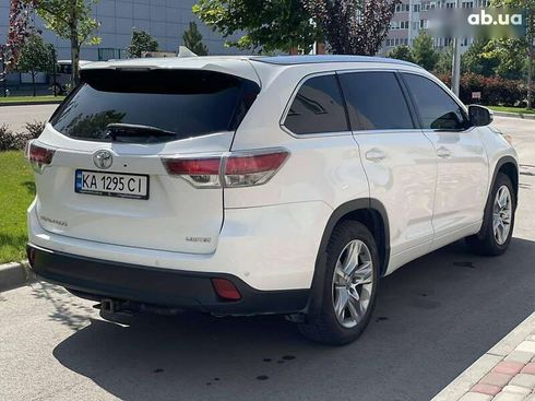 Toyota Highlander 2015 - фото 9