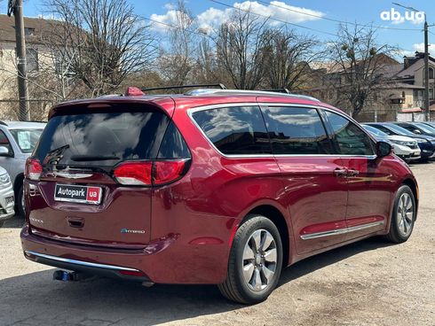 Chrysler Pacifica 2017 красный - фото 31