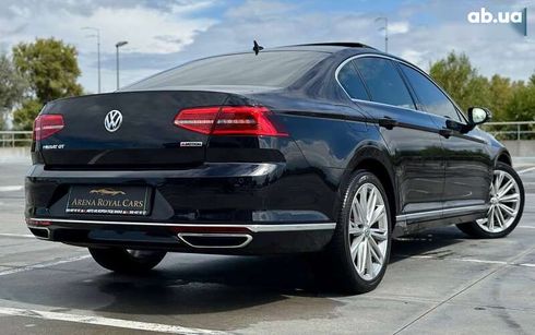 Volkswagen Passat 2018 - фото 14