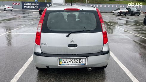 Mitsubishi Colt 2006 серебристый - фото 9