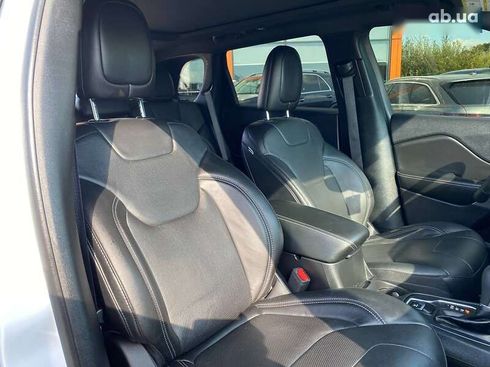 Jeep Cherokee 2020 - фото 27