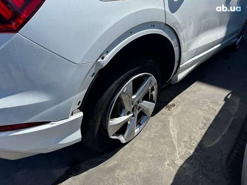 Audi Q3 2020 - фото 6