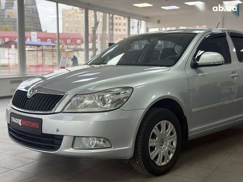 Skoda Octavia 2011 - фото 6