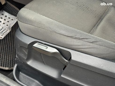 Ford Kuga 2011 серый - фото 16
