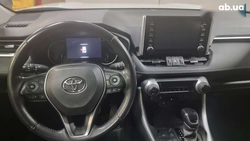 Toyota RAV4 2020 - фото 9
