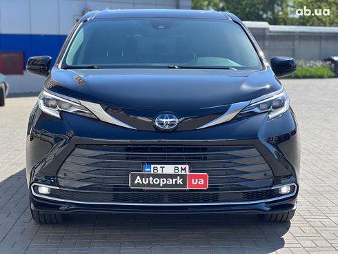 Toyota Sienna 2021 черный - фото 2
