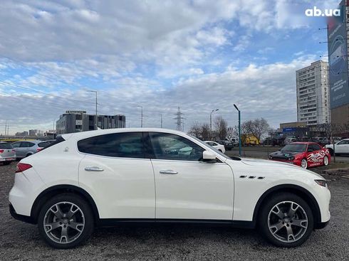 Maserati Levante 2017 - фото 5