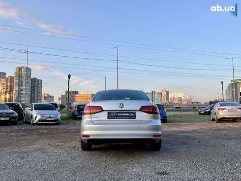 Volkswagen Jetta 2015 - фото 6