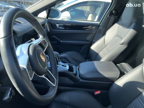 Porsche Cayenne Coupe 2022 - фото 29