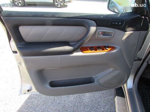 Toyota Land Cruiser 2004 - фото 6