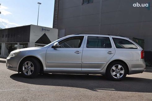 Skoda Octavia 2011 - фото 11