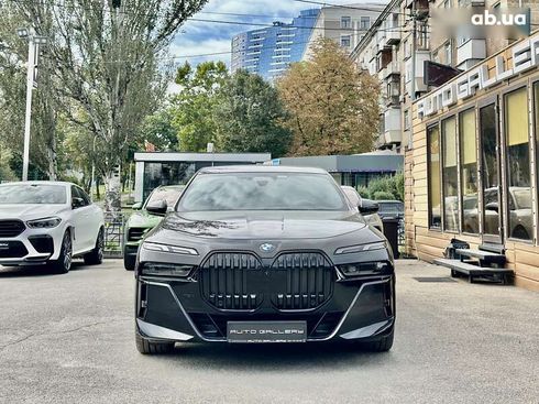 BMW 7 серия 2023 - фото 2