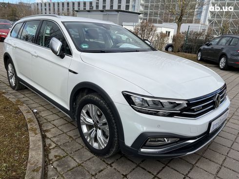 Volkswagen Passat 2023 - фото 7