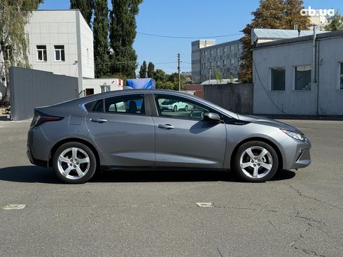 Chevrolet Volt 2018 серый - фото 13