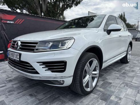 Volkswagen Touareg 2015 - фото 18