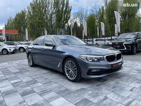 BMW 5 серия 2018 - фото 12