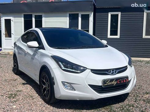 Hyundai Elantra 2013 - фото 3