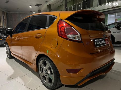 Ford Fiesta 2019 оранжевый - фото 8