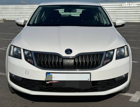 Skoda Octavia 2018 белый - фото 11