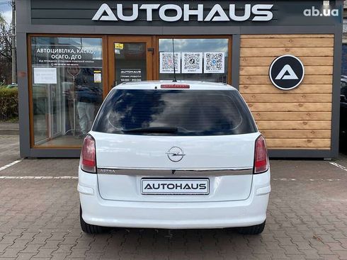 Opel Astra 2012 - фото 7