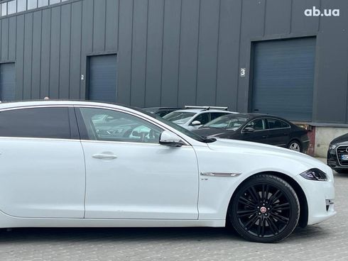 Jaguar XJ 2017 белый - фото 13
