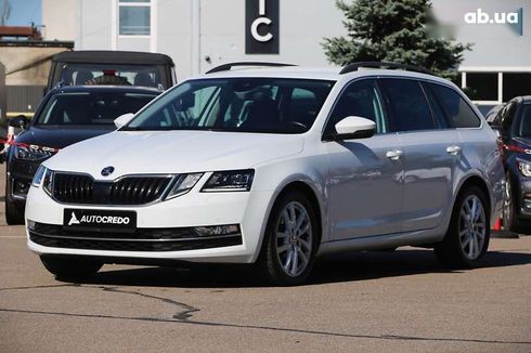 Skoda Octavia 2019 - фото 3