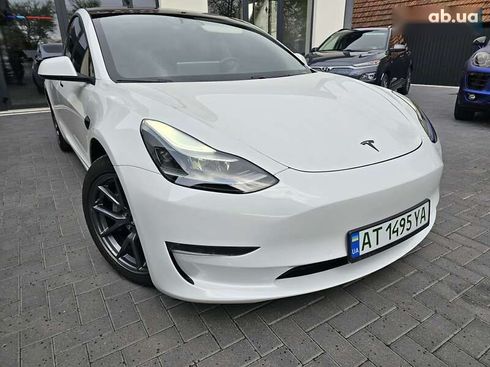 Tesla Model 3 2021 - фото 25
