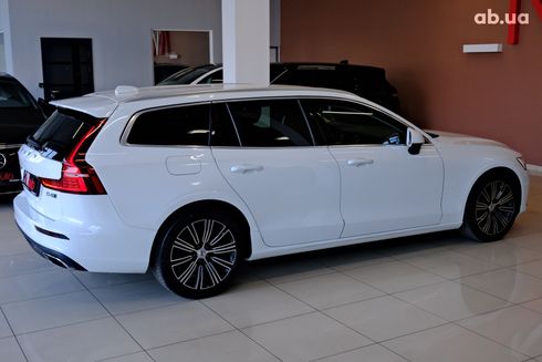 Volvo V60 2021 - фото 4