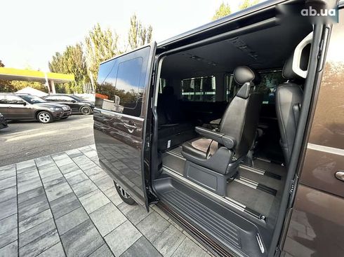 Volkswagen Multivan 2017 - фото 26
