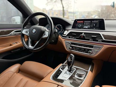 BMW 7 серия 2017 - фото 12