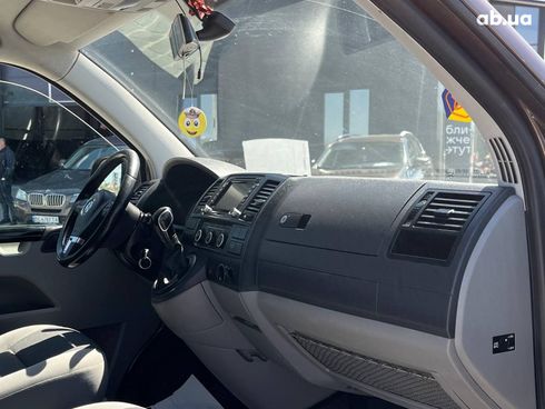 Volkswagen Transporter 2014 коричневый - фото 17