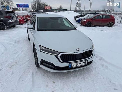 Skoda Octavia 2020 - фото 18