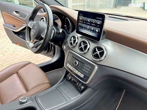 Mercedes-Benz GLA-Класс 2018 - фото 26
