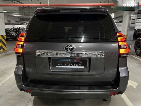 Toyota Land Cruiser Prado 2018 - фото 9