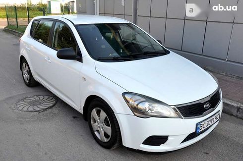 Kia Cee'd 2012 - фото 11