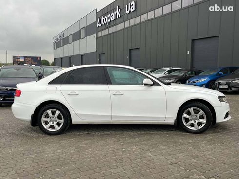 Audi A4 2010 белый - фото 4