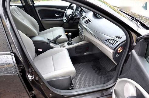 Renault Megane 2011 - фото 15