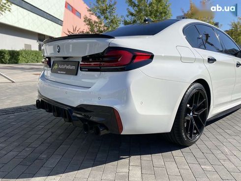 BMW 5 серия 2018 - фото 7