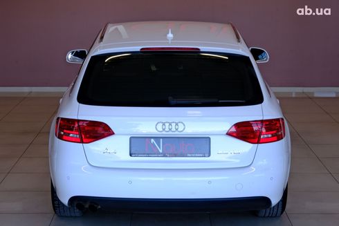 Audi A4 2010 белый - фото 6