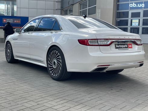 Lincoln Continental 2019 белый - фото 7
