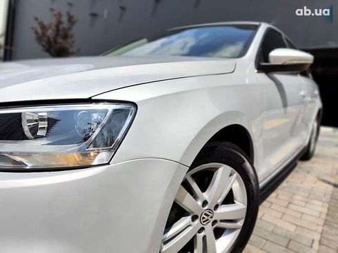 Volkswagen Jetta 2012 - фото 2
