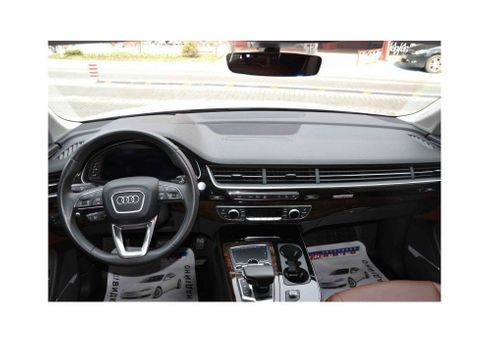Audi Q7 2017 - фото 9